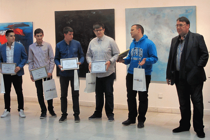 Забележителни млади математици и програмисти ще бъдат отличени със стипендии „Лука Бекяров”