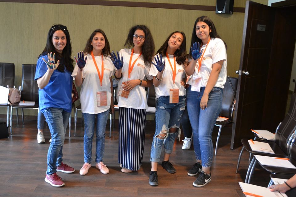 Национален лагер за момичета от ромски произход