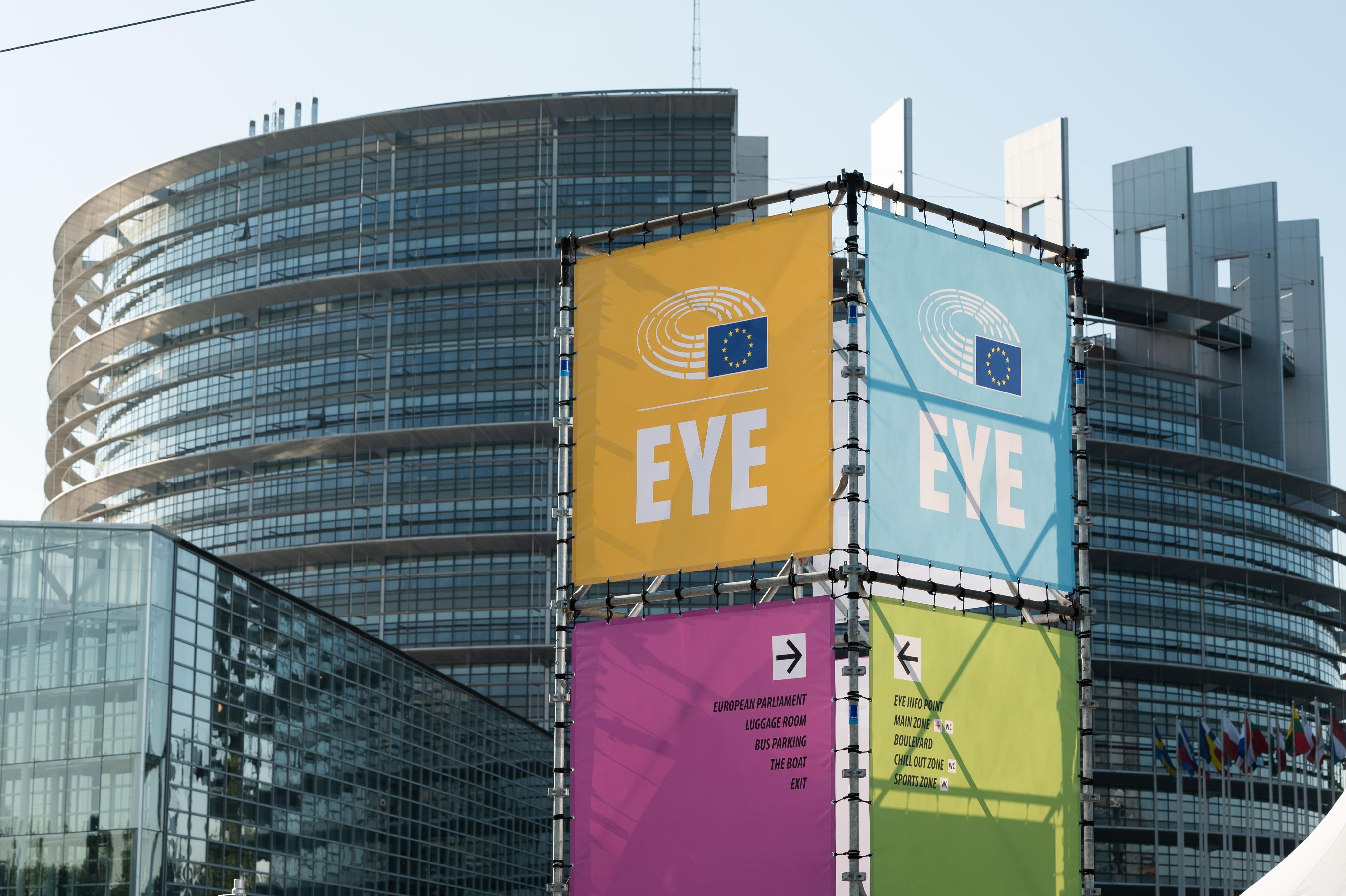 Покана за набиране на предложения за съфинансиране на две местни издания на Срещата на европейската младеж (EYE)