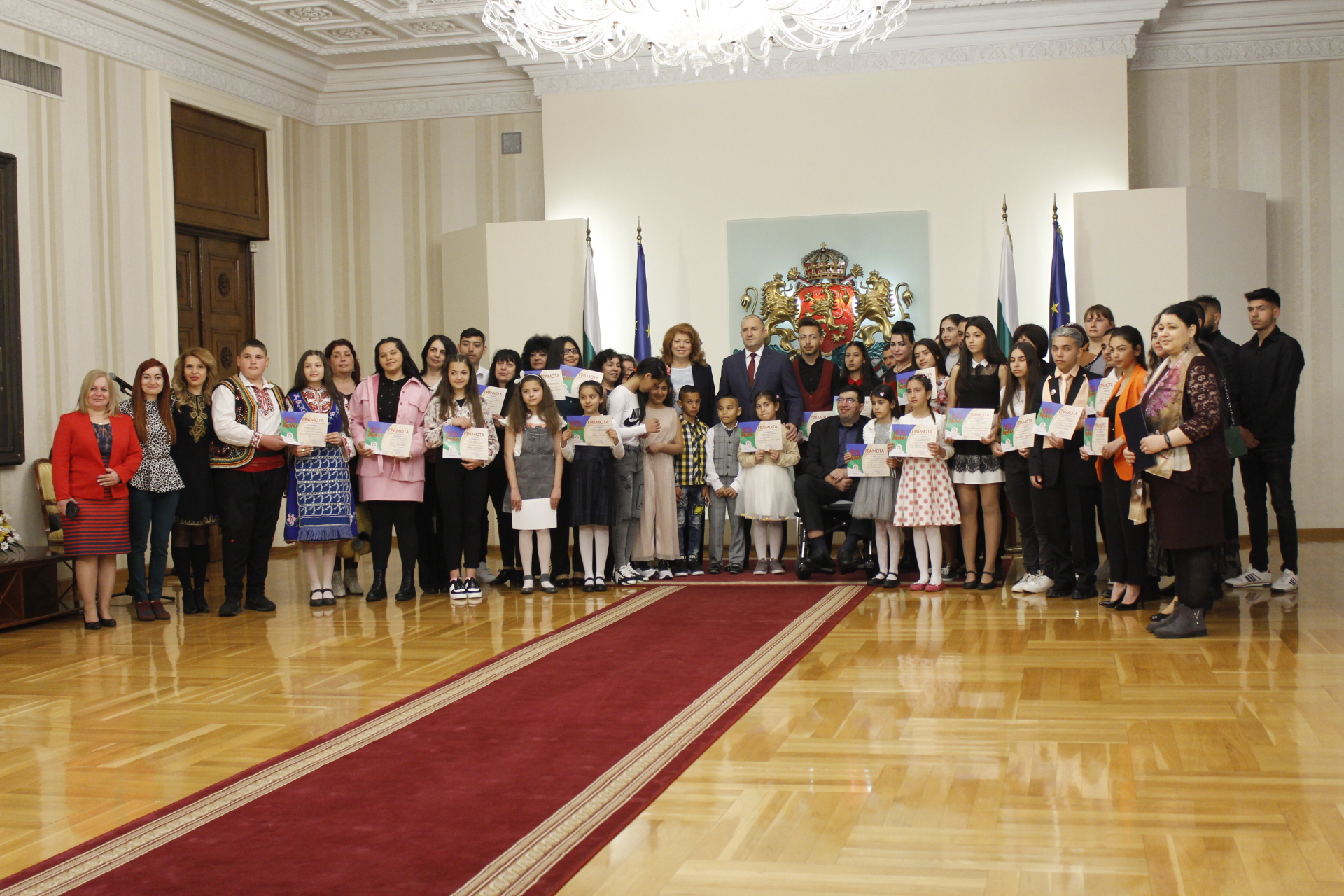 Президентът и вицепрезидентът отбелязаха Международния ден на ромите: посланията и отвъд тях
