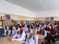 В деня на светите братя Кирил и Методий стартира деветото издание на инициативата „Журналисти в училище”