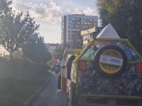 Инсталация от отпадъци, събрани от улиците, направи обиколка на Пловдив