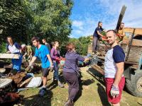 Доброволците на „За Земята” изнесоха тонове боклук от билото на планина Беласица