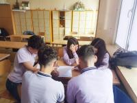 Обучават ученици от Варна да разпознават фалшивите новини